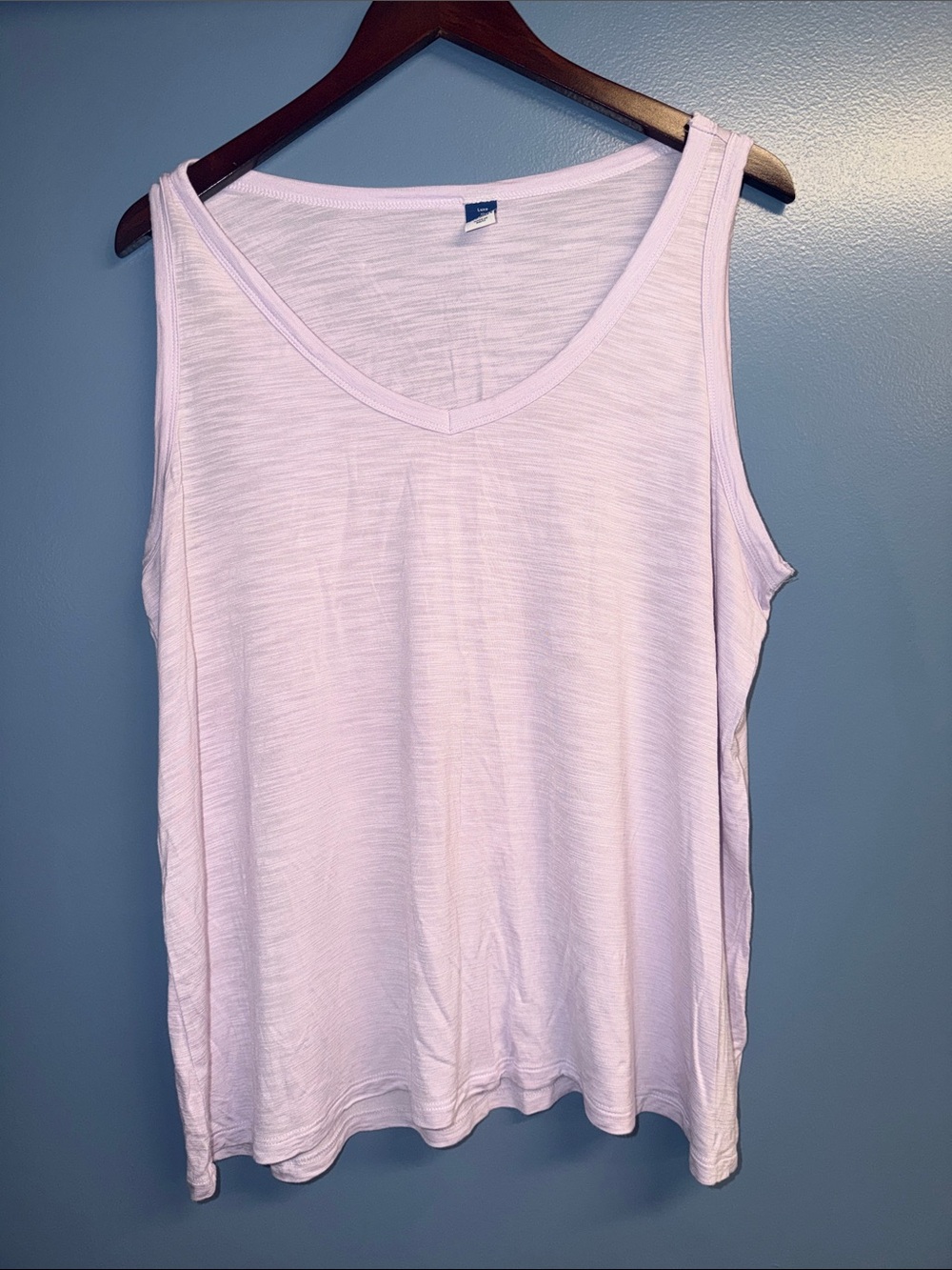 Old Navy Light Lavender V-Neck Sleeveless Tank